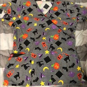 Halloween scrub top theme
